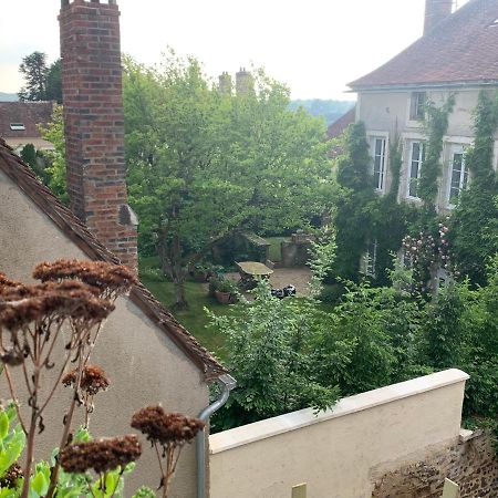 Le Nid Perche Saint-Sauveur-en-Puisaye Exterior photo